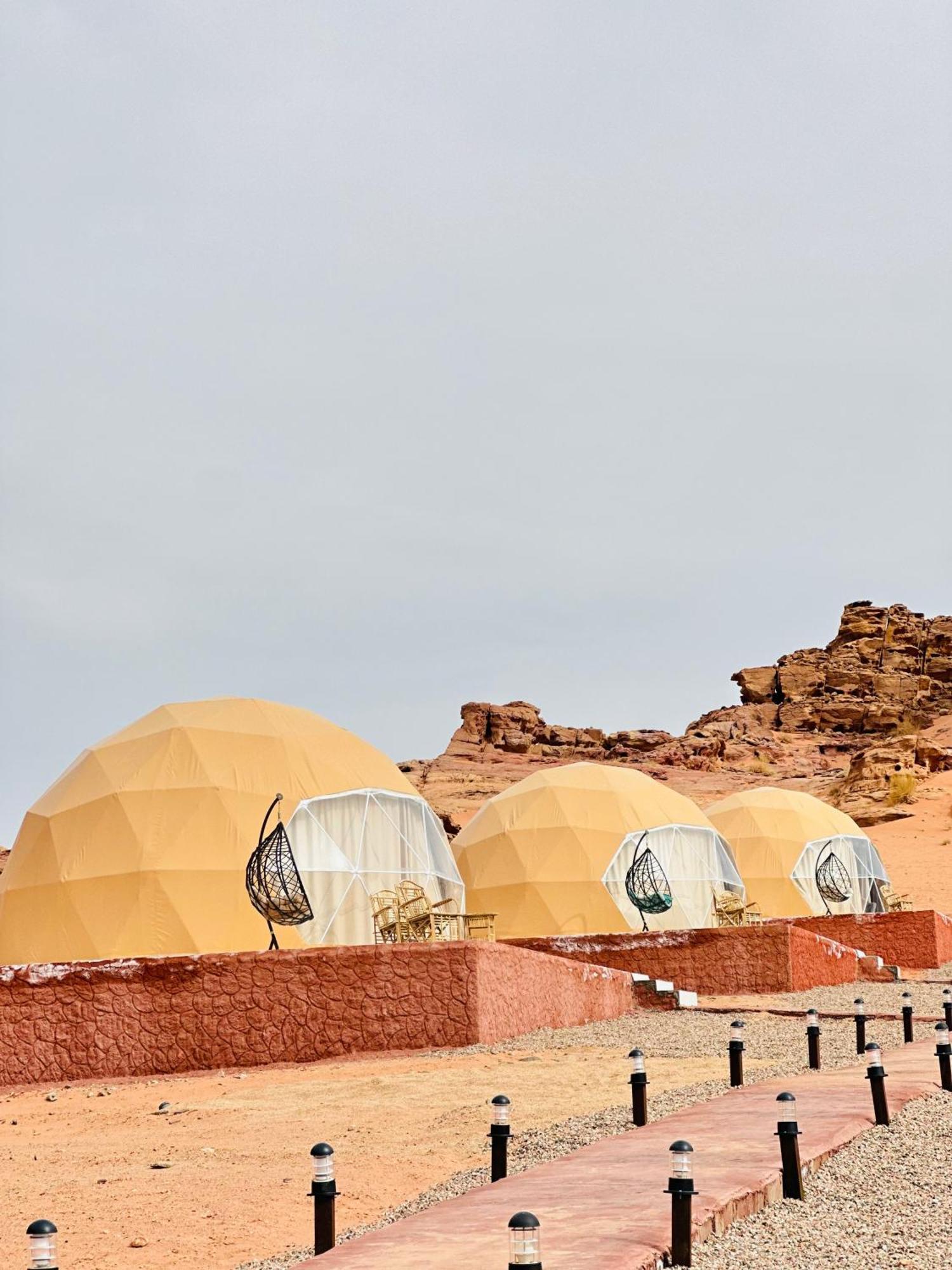 Nael zawaidah camp Hotel Wadi Rum Bagian luar foto